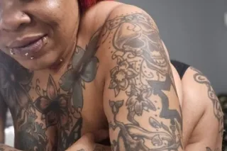 $$$ text me - 44 - Image 1