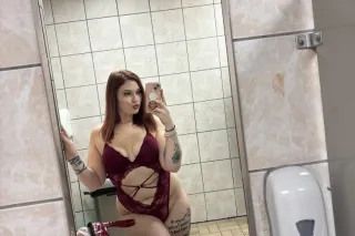 red head ready to have fun - Image 8