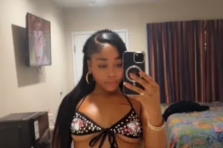 ✨Let’s catch a vibe and let me... - Image 1