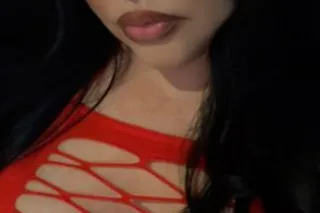 Latina Bombshell 🌹💕 Sweet Smil... - Image 2