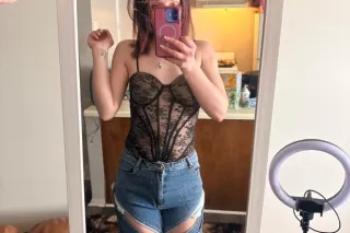 🔥 UNRUSHED FUN – ONCE YOU TRY IVY RAE YOU’LL KNOW🍑 CURVES, FLIRTY ENERGY & GOOD VIBES👄 YOUR NEW FAVORITE REDHEAD IS WAITING - Image 3