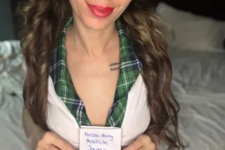 Lunch Break Escape 💋 Available... - Image 3