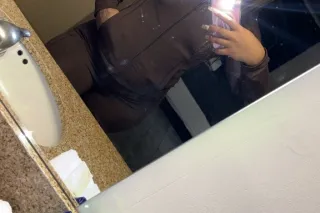 Dont miss your chance too meet me 🙂‍↕💚 - Image 6