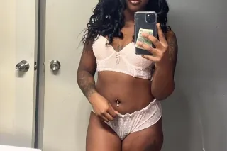 Flexible Sexy Tight Pussy Chocolate Doll Who Loves Pleasuring , Always a Text Away - Image 5