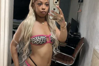 AVAILABLE NOW😏👅 - 21 - Image 3