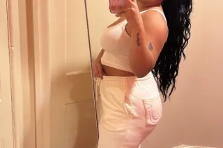 Sweet, Friendly & Ready to Mee... - Image 1