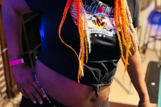 incall special come put honey ... - Image 1