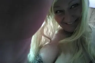 🍒😘Want to have some relaxing entertainment enjoyable &fun..Let me help you get rid of that stress..😋 mature gentlemen come see me today 🫧🎉kiss 💖.kiss me ..... - Image 7