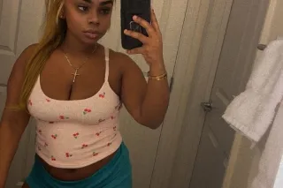 4'9 petite funsize💦👅INCALLS Available 24/7💦👅 - Image 3