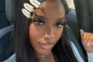 SEXy brown skin BABE - 21 - Image 2