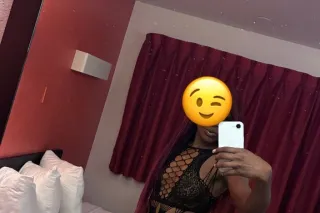 🌹INCALL💕SEXXY RED 😝WET PUSSY &... - Image 1