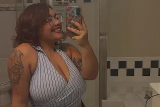 HOE🎄HOE🎄HOE 🎄🌹AVAILABLE OUTCAL... - Image 1