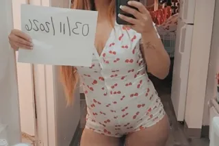 JAW DROPPING LATINA - Image 2