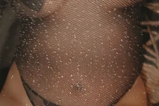 JAW DROPPING LATINA - Image 7