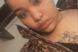 in town come see me - Image 6