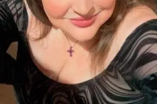 located in mansfield ❤🍓BBW 𝔹𝕒𝕣... - Image 2