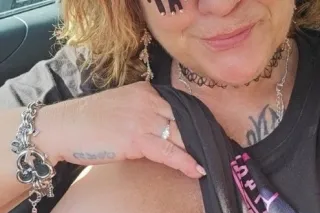 Luxury Service: Step Mom Avail... - Image 2