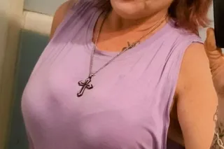 Luxury Service: Step Mom Avail... - Image 3