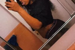 INCALL ONLY - 25 - Image 2