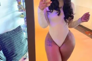 "HO ho Hoo HAPPY HOLIDAYS Stanas Lil Helper is cumming "XMAS SPECIAL 200hr OUTCALLS _ 300 2hr PARTY SPECIAL) - Image 6