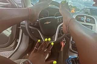 I love squirting and making a ... - Image 2