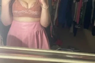 lacey love in Wilmington. here... - Image 2