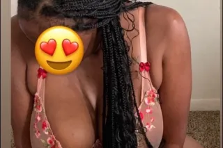 Tall Long legs, BIG BUTT 🍑 nic... - Image 3