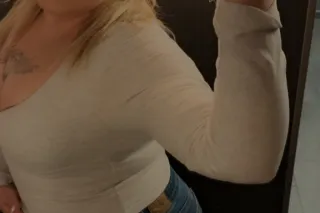 im back!! QV Queen 120 OC!! thee main attraction.. bored milf doing outcall - Image 9