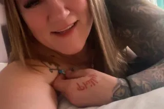 YOUR FAVORITE MILF - Image 8