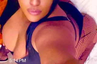 BBW POLE DRAINER VISITING - Image 10