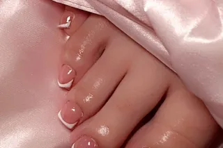 REAL AD NATURAL BEAUTY IN TOWN... - Image 2