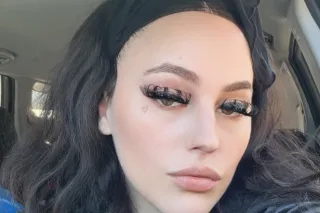 2 Girls 1 Night Only In Town Tonight 📍😍 - Image 5