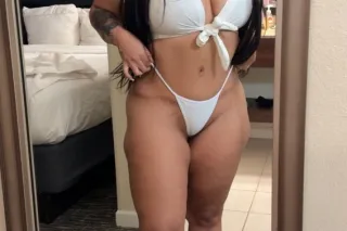 ｃｕｒｖｙ ｔｒｅａｔ🔥 LEAVING AT 2PM❗ -... - Image 4