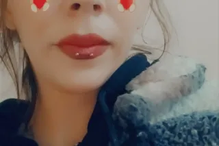 hello looking for older men no games - Image 12