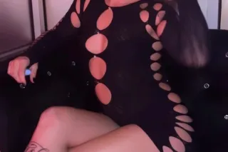 TGIF 😎 AVAILABLE NOW - Image 7