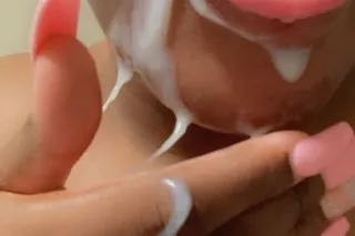 THEE BEST THROAT 🍆👅 CUM SEE TS... - Image 2