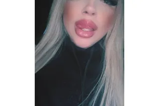 🤩🩷😝🤑 UPSCALE BLONDE BADDIE NO ... - Image 1