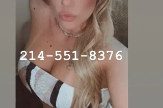 South Austin Hottie!! blonde t... - Image 1