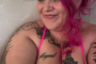 Taking app for tomorrow afternoon $40 ft show 💦 $80 covered gummy $120 qv $160 hhr - Image 7