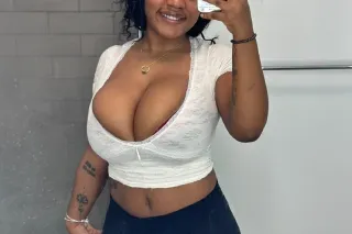 💋Sexy Petite Ebony💦Charming n Delicious Pussy😋 ✅Content Sell✅ - Image 6