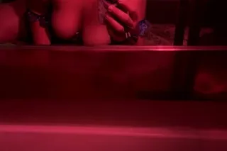 later tonight in El monte, pom... - Image 2