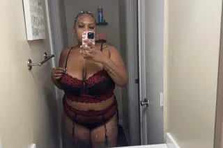 sexy BBW ❤🍑 - Image 1