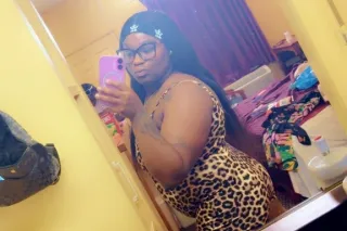 COME HERE DADDY LET ME GET U R... - Image 4