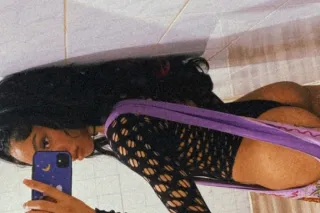 Caribbean mix, petite, tatted,... - Image 2