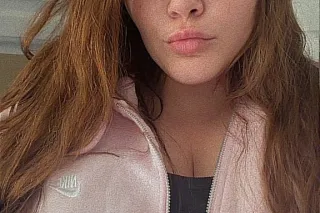 Sexy, Bubbly Brunette Bombshel... - Image 2