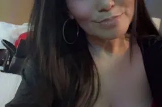 Youthful allure, Timeless clas... - Image 2