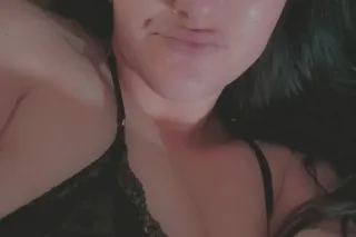 hey its jessica im currently s... - Image 1