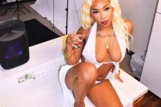 new in town - 20 - Image 1