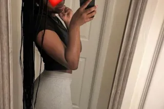 kashh with da a$$💗💰💰💰💰 - 23 - Image 1