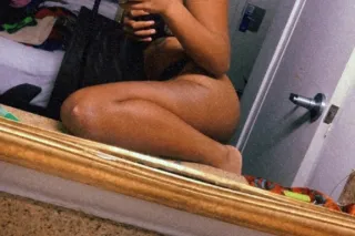 incalls morning wood 😏lemme dr... - Image 2